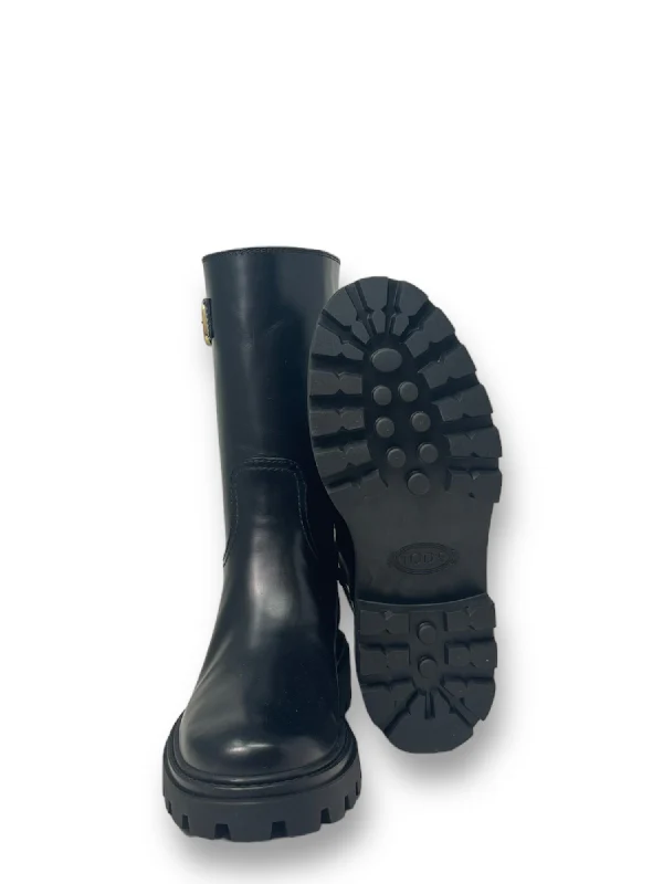 Buckle Strap Leather Middle Boots - Image 3