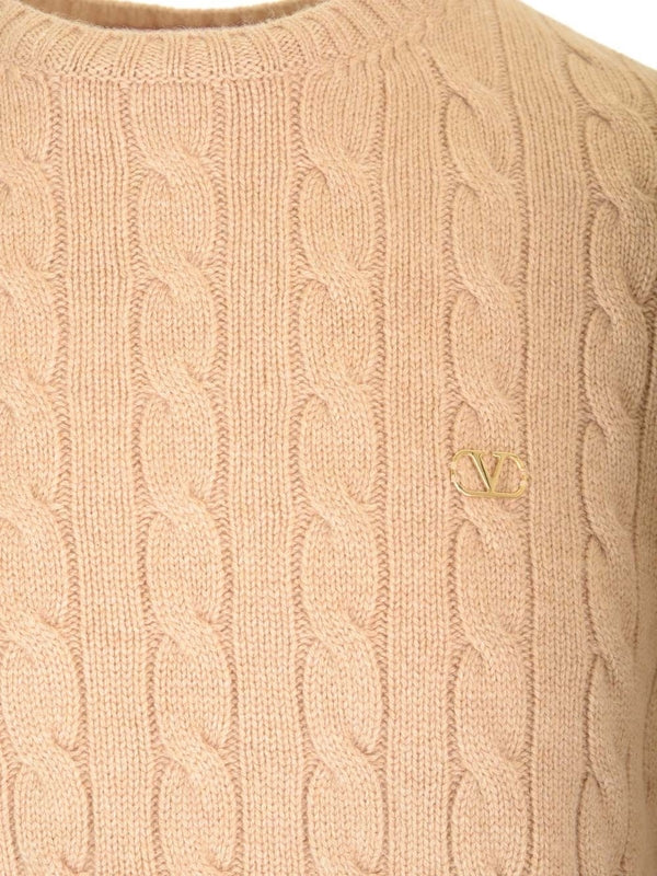 V Logo Plaited Sweater - Image 4