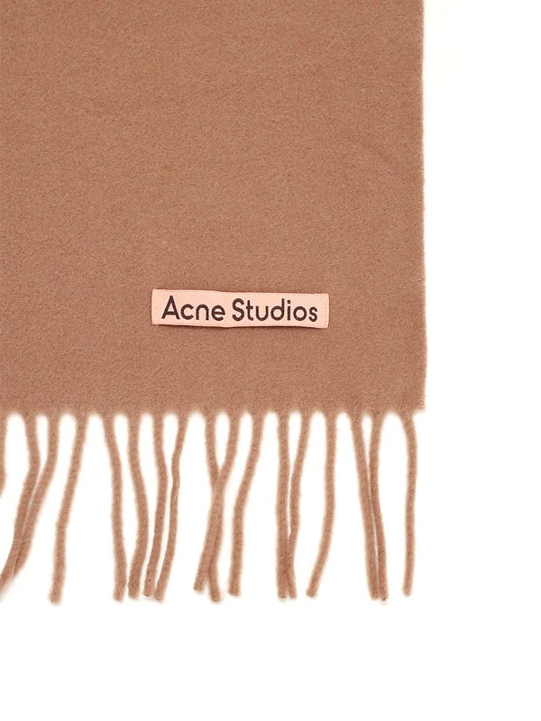 Logo Patch Fringe Wool Scarf - Image 2