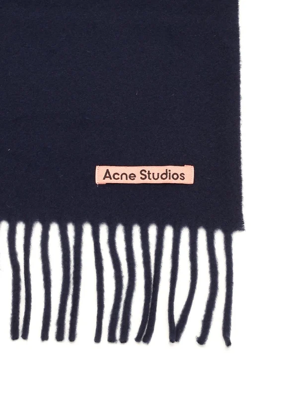 Logo Patch Fringe Wool Muffler - Image 2