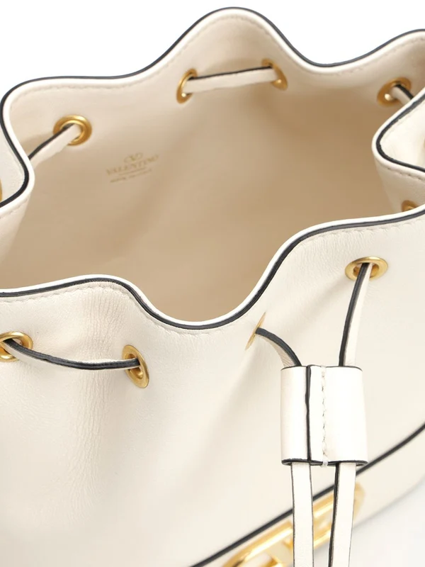 V Logo Mini Bucket Leather Shoulder Bag - Image 4