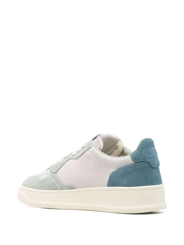 Medalist Low Top Sneakers - Image 3