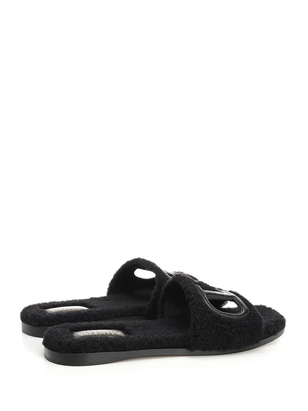 V Logo Furry Slides - Image 3
