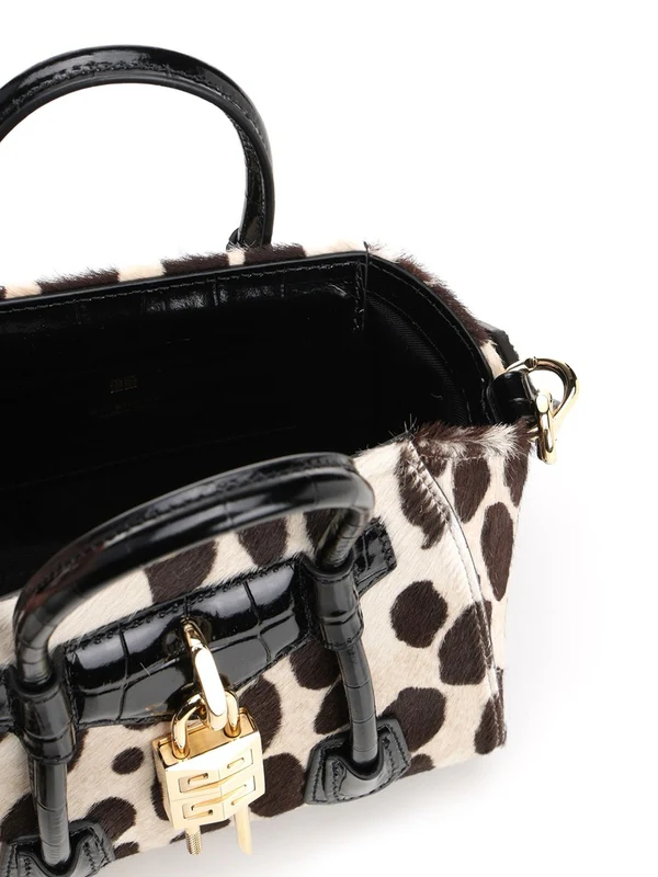 Antigona Toy Leather Tote Bag - Image 4