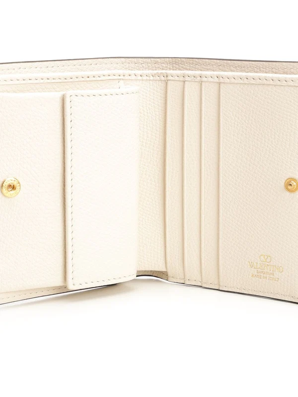 V Logo Leather Wallet - Image 4