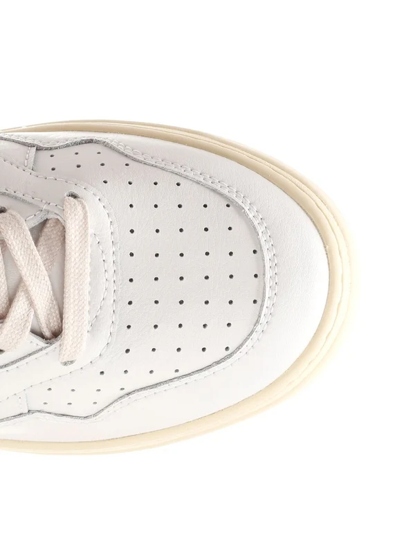 Medalist Low-top Sneakers - Image 4