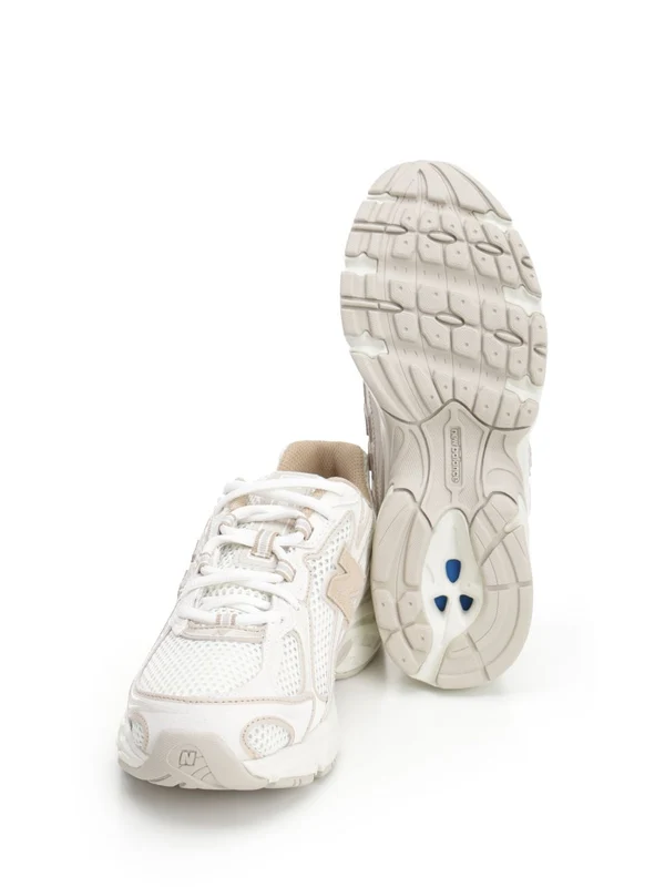 740 Low-Top Sneakers - Image 5