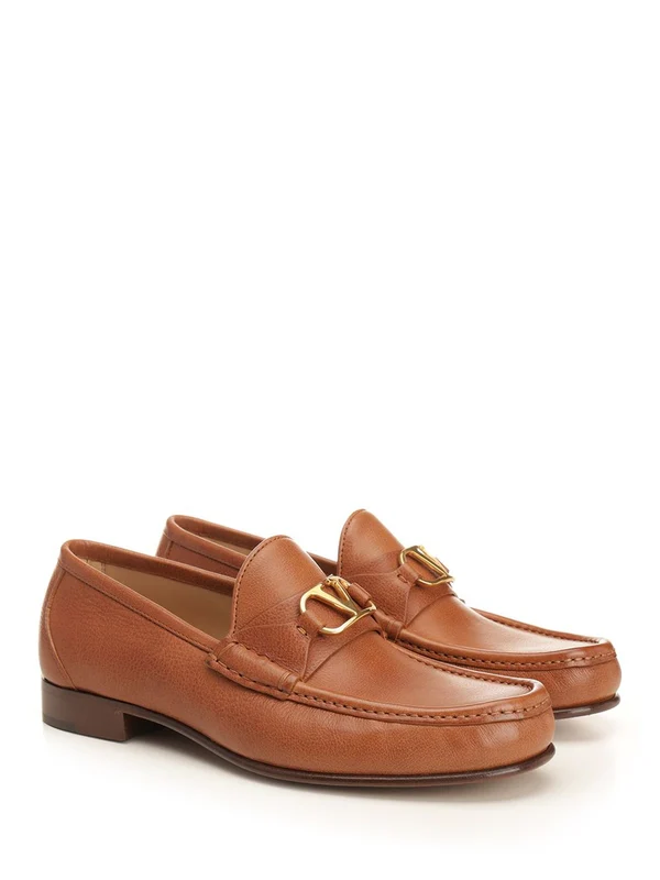 V Logo Signature Leather Loafers - Image 2