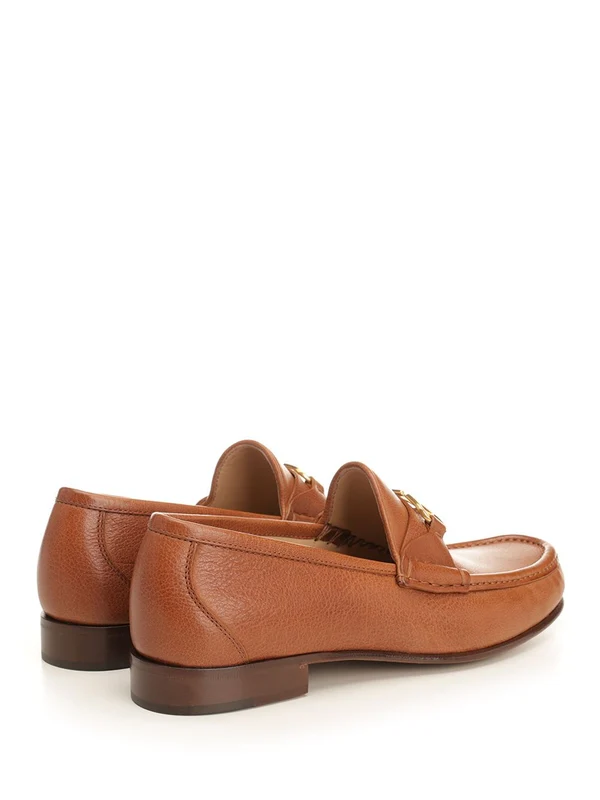 V Logo Signature Leather Loafers - Image 3