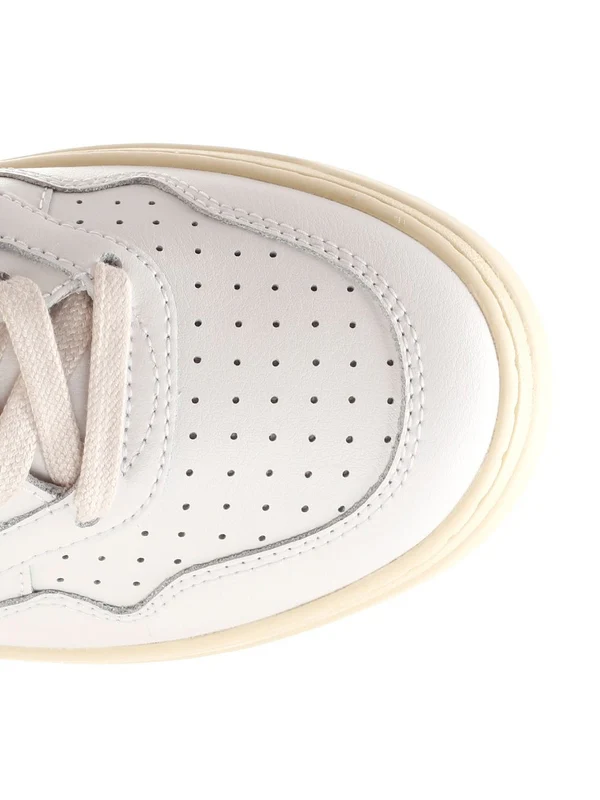 Medalist Low-top Sneakers - Image 4