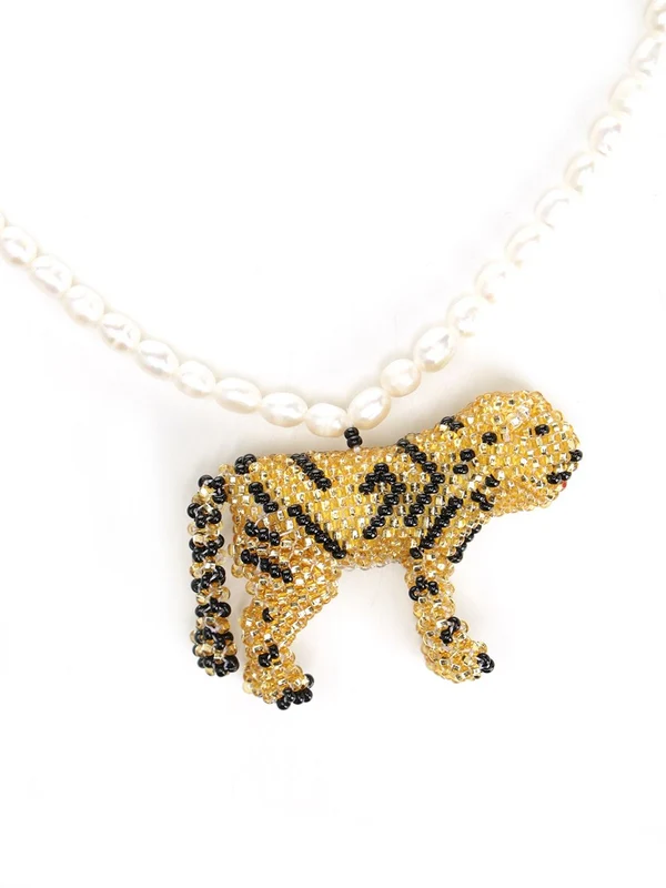 Beaded Short Pendant Necklace - Image 2