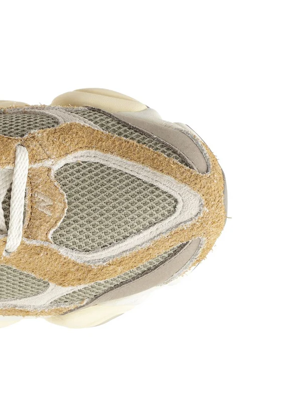 9060 Low-top Sneakers - Image 4