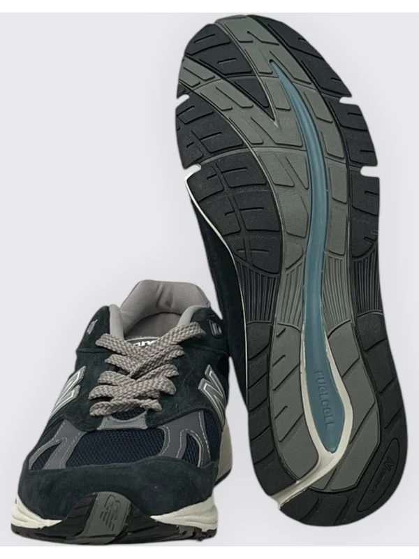 New Balance Navy Low Top Sneakers - Image 3