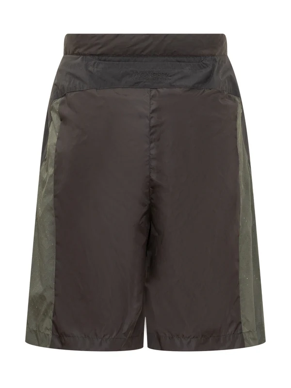 Moncler Green Shorts - Image 2
