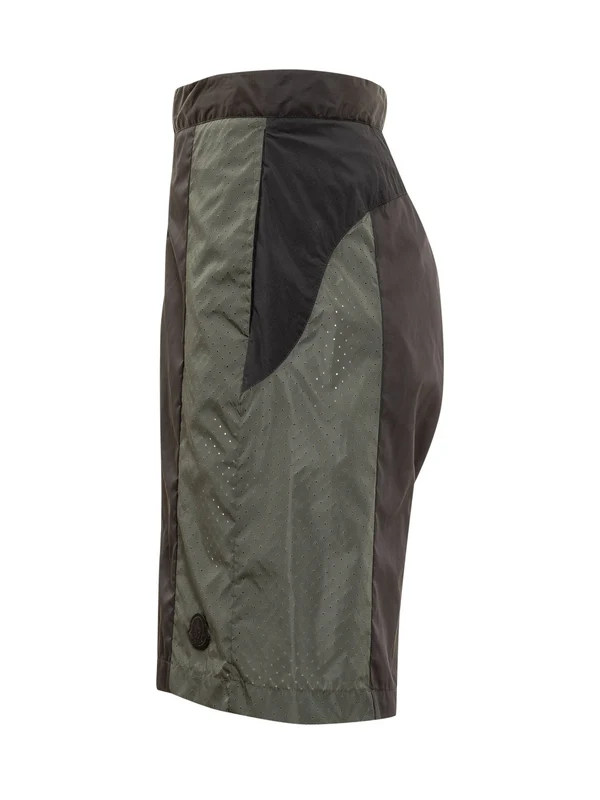 Moncler Green Shorts - Image 3