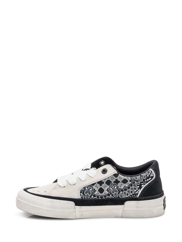Amiri Black White Low Top Sneakers - Image 4