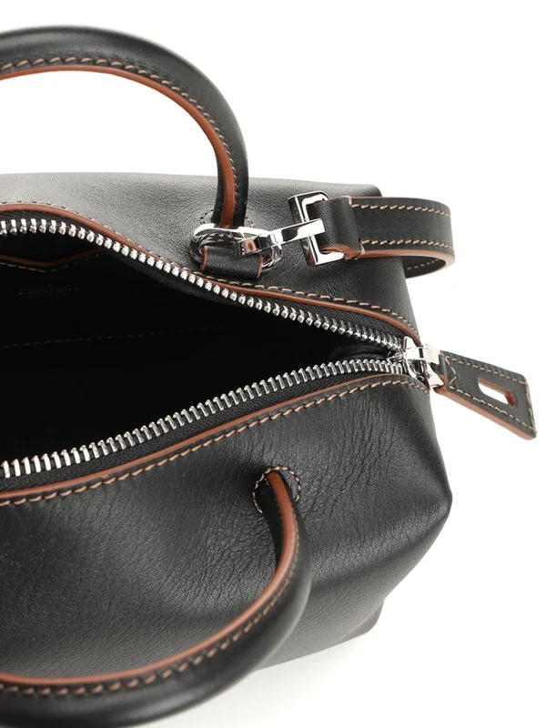Max Mara Black Tote Bags - Image 4