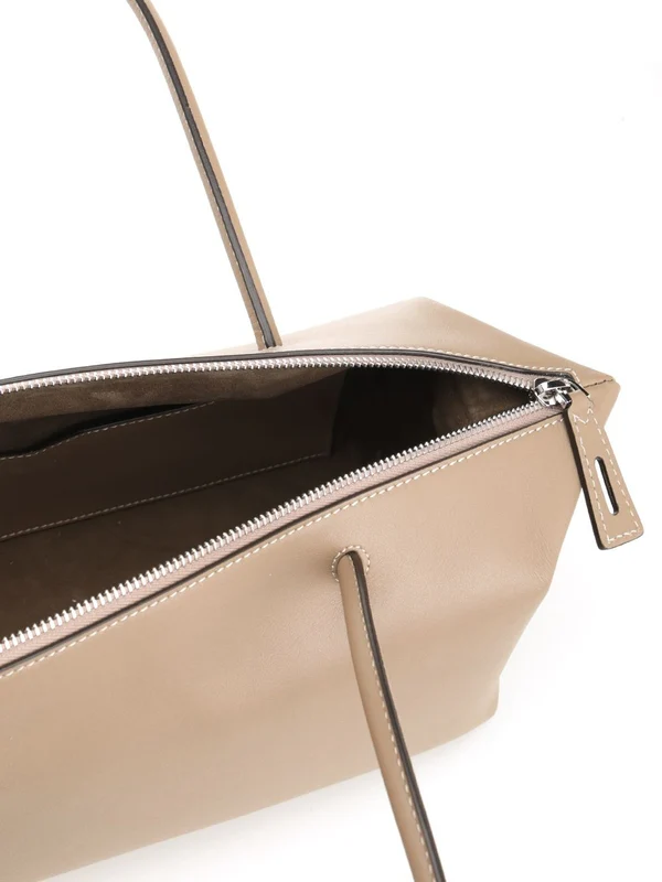 Max Mara Beige Crossbody & Shoulder Bags - Image 4