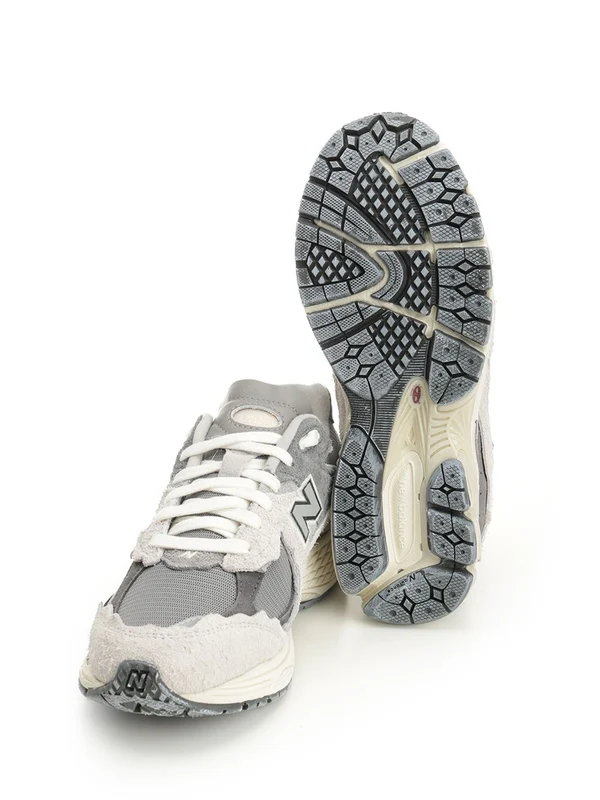 New Balance Grey Low Top Sneakers - Image 5