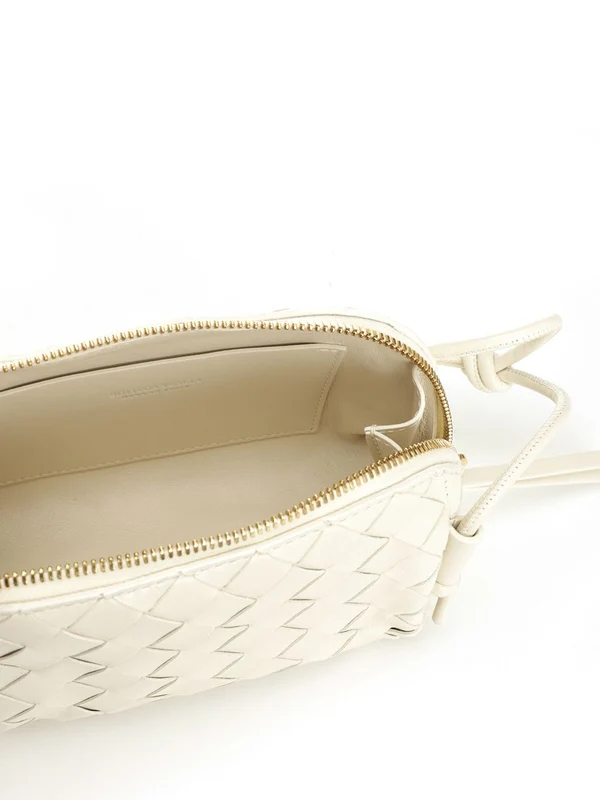 Bottega Veneta Concert White Crossbody & Shoulder Bags - Image 4
