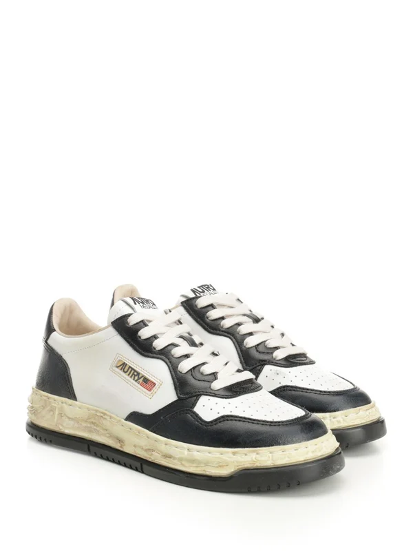 Autry White Black Low Top Sneakers - Image 2
