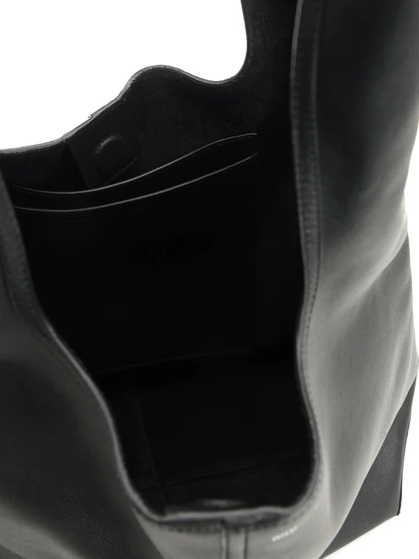 Ami Black Tote Bags - Image 4