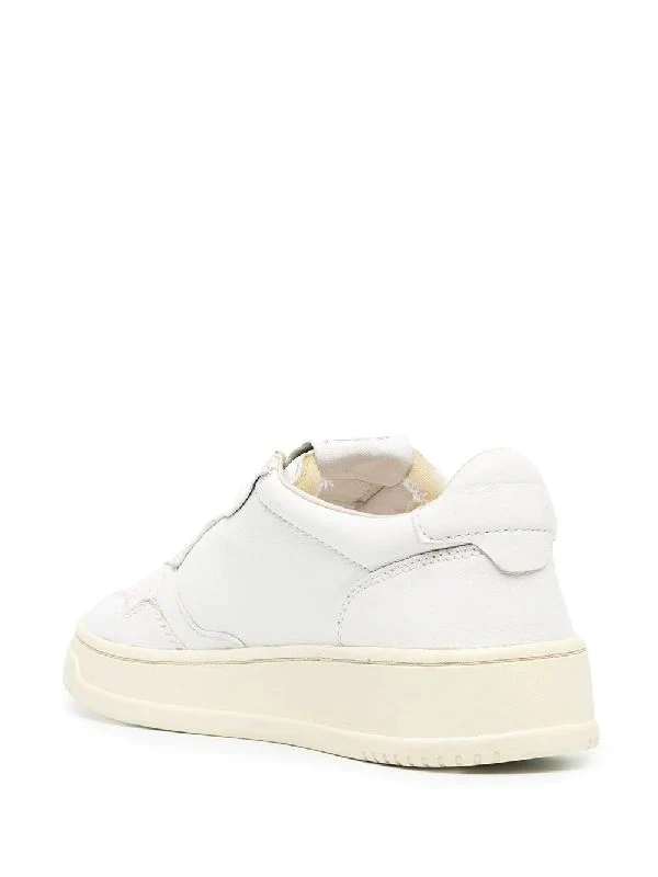 Medalist Low top Sneakers - Image 2