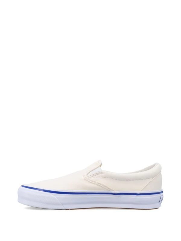 Vans White Low Top Sneakers - Image 4
