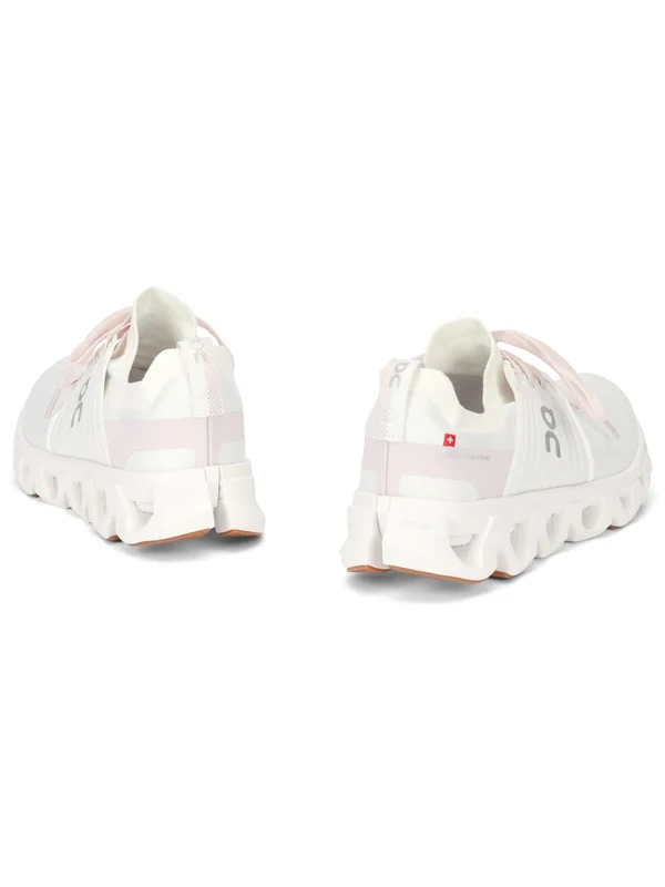 On Running White Low Top Sneakers - Image 4
