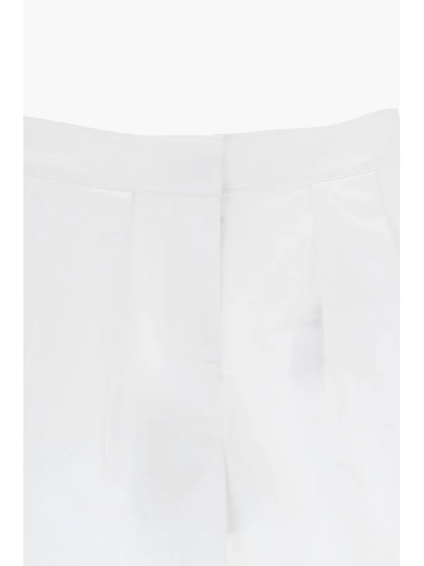 Burberry White Shorts - Image 3