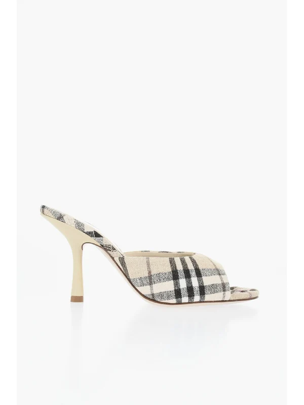 Burberry Beige Sandal Heels - Image 4