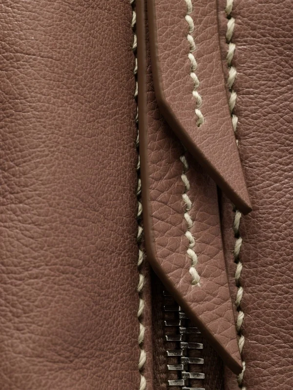 Prada Brown Tote Bags - Image 4