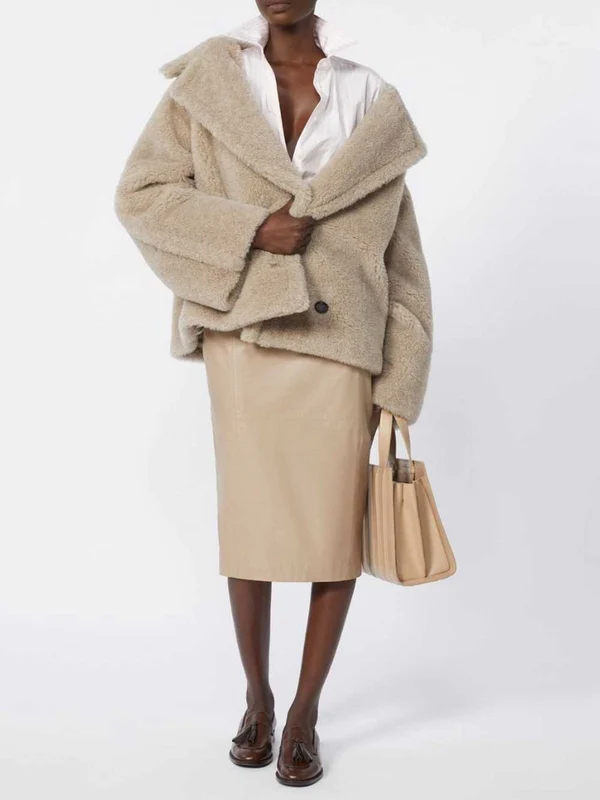 Max Mara Beige Coats - Image 2