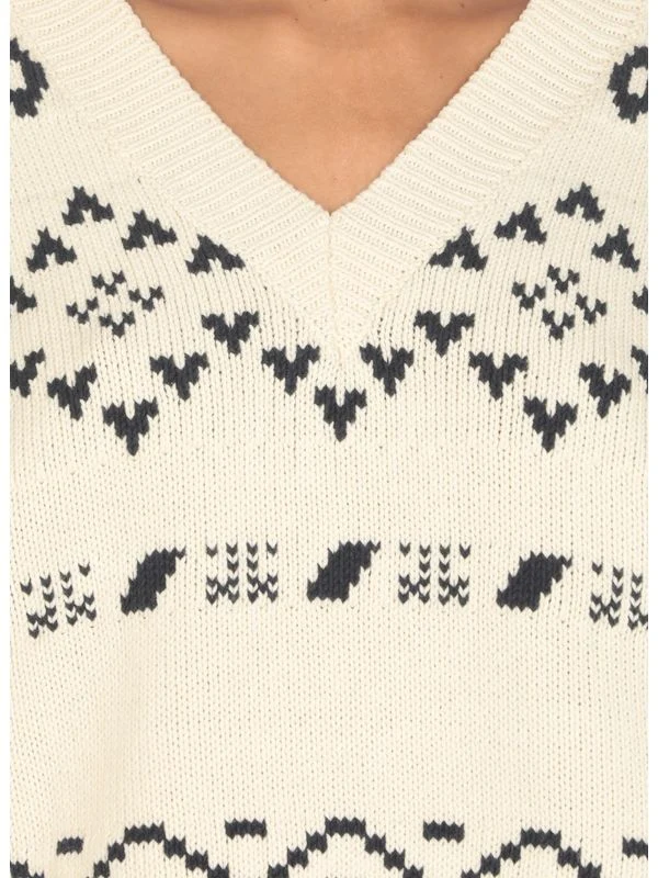 Todi Jacquard
  Knit Vest - Image 6
