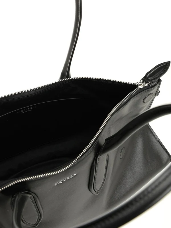 Alexander Mcqueen Black Crossbody & Shoulder Bags - Image 4