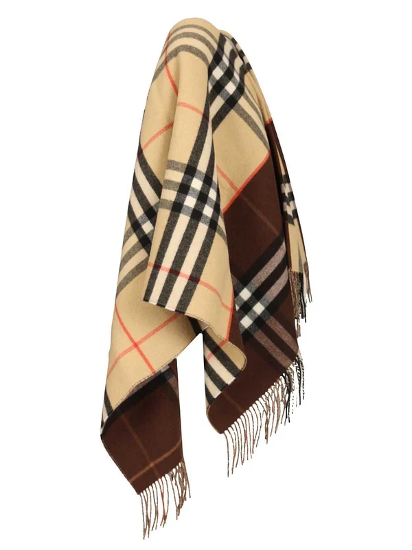 Burberry Beige Cape - Image 3